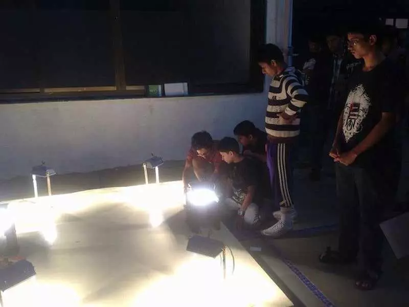 learn robotics courses for kids at lydnow robotics in pune