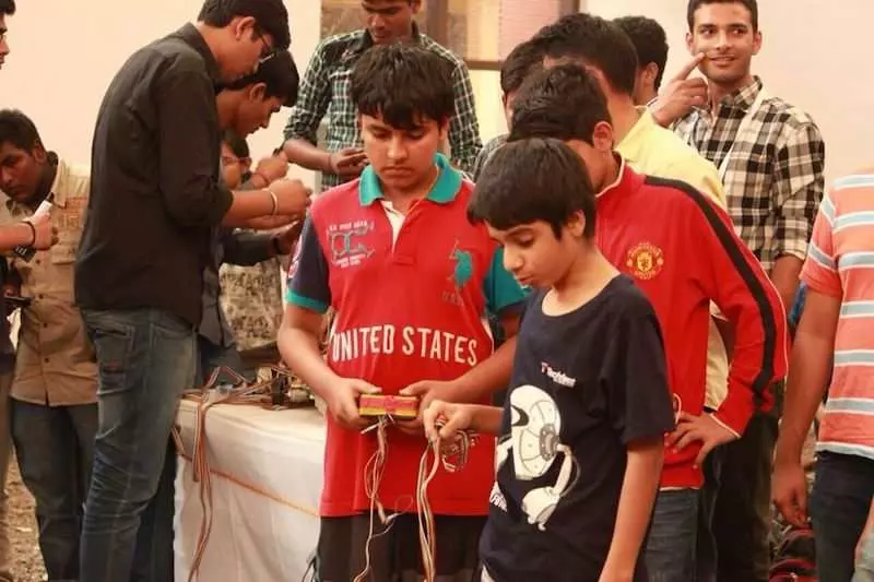 learn iot courses for kids