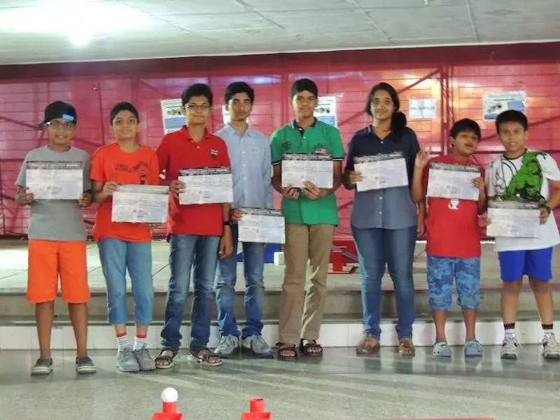 mobile robotics and racing drones courses for kids in pune