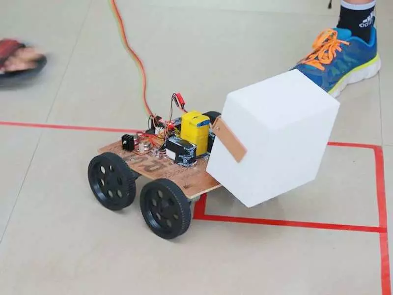 robotics for kids lydnow robotics pune reviews by student