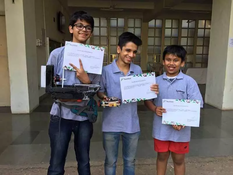 robotics for kids lydnow robotics pune logo
