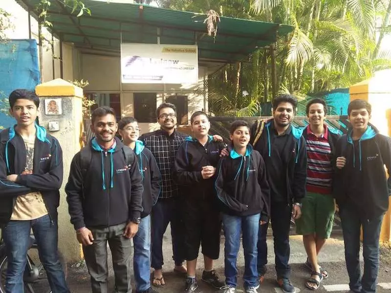 robotics for kids learn machine learing robotics course at lydnow robotics pune