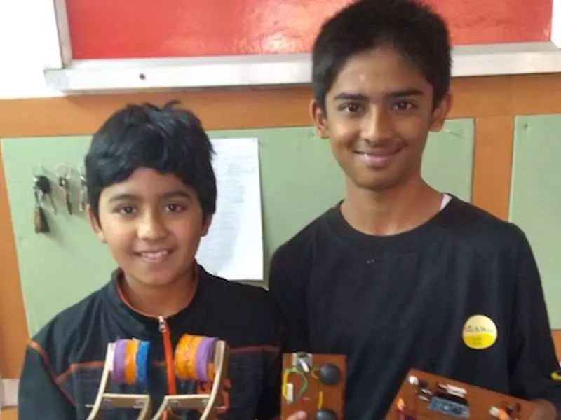 robotics classes for kids lydnow robotics pune success story in sakaal news