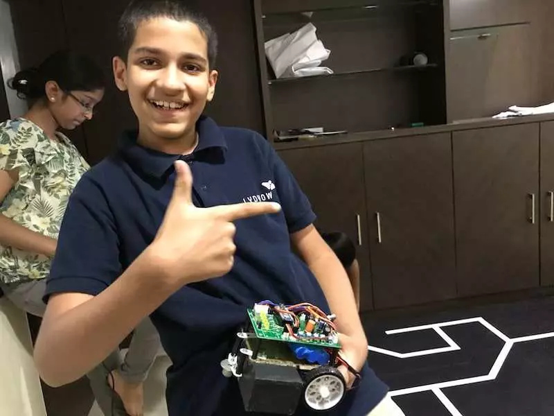 robotics classes for kids learn machine learing robotics course at lydnow robotics pune