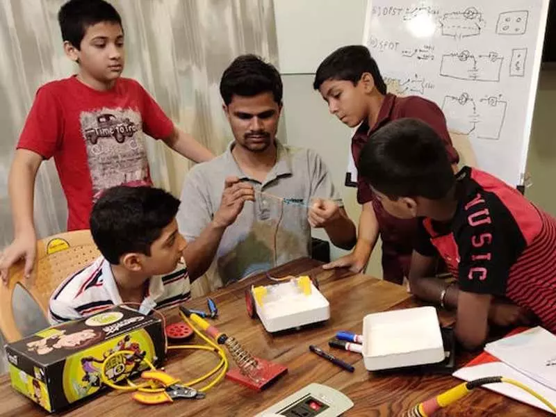 robotics classes for kids learn programming in pune