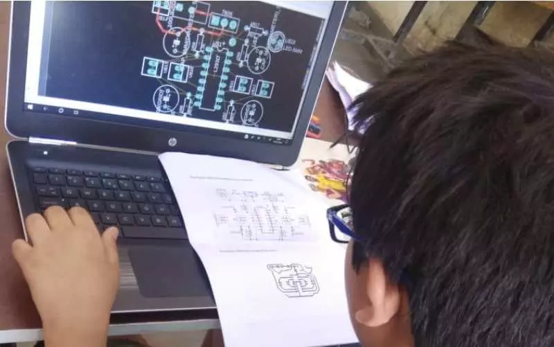 learn robofunda robotics courses at lydnow robotics in pune